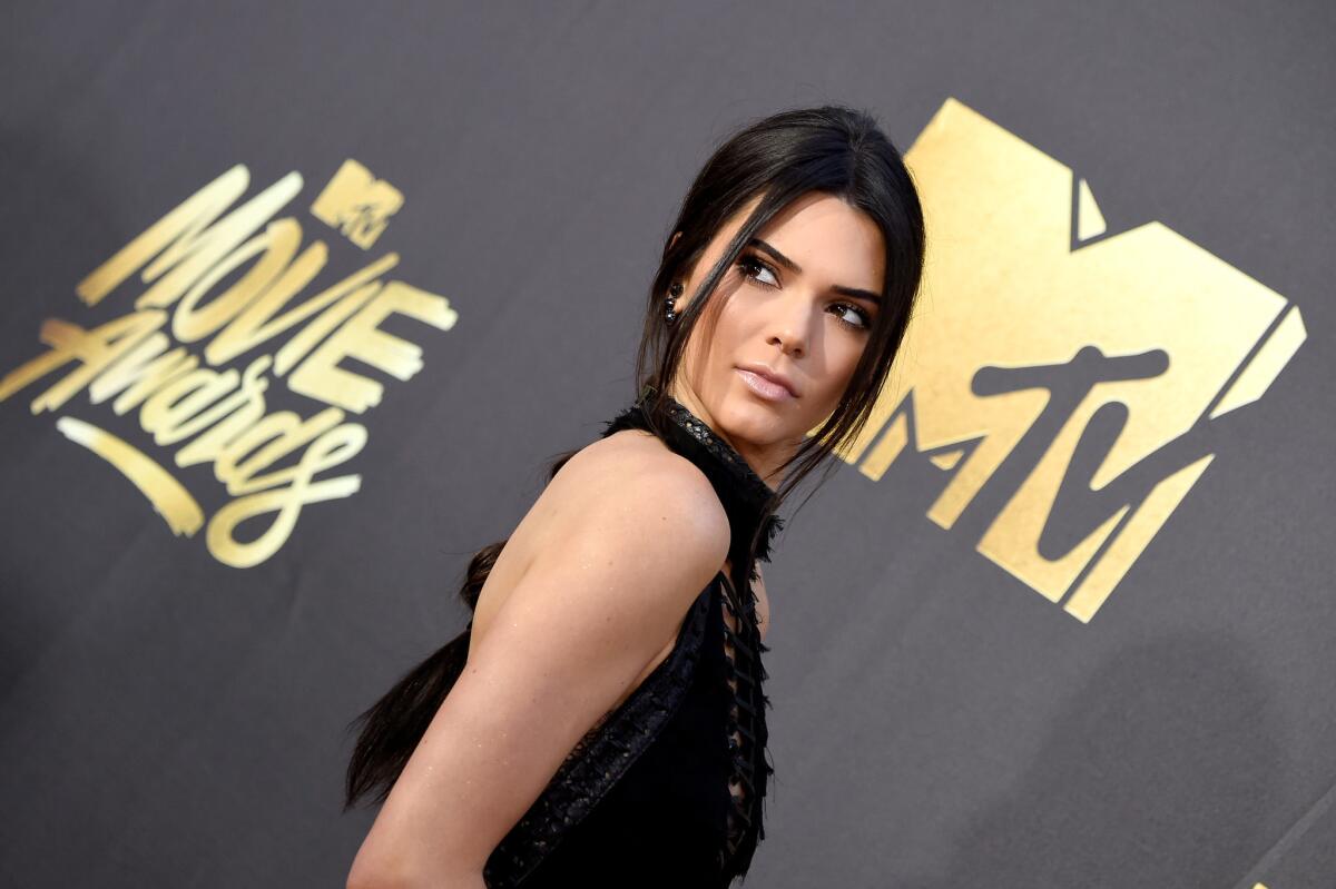 La modelo Kendall Jenner durante la ceremonia de los MTV Movie Awardsdel 2016.