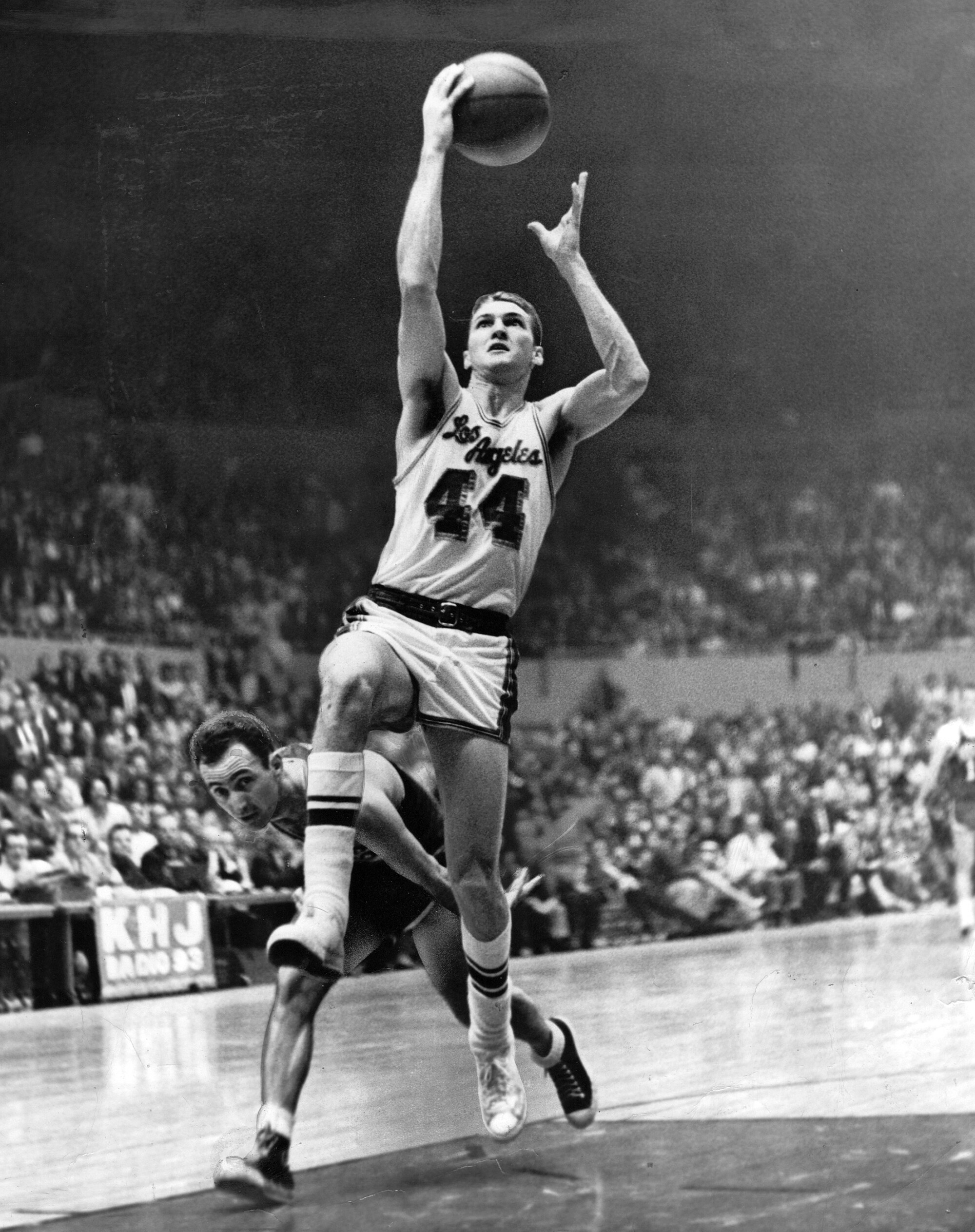 Jerry West goes in for a layup during the 1962 NBA Finals