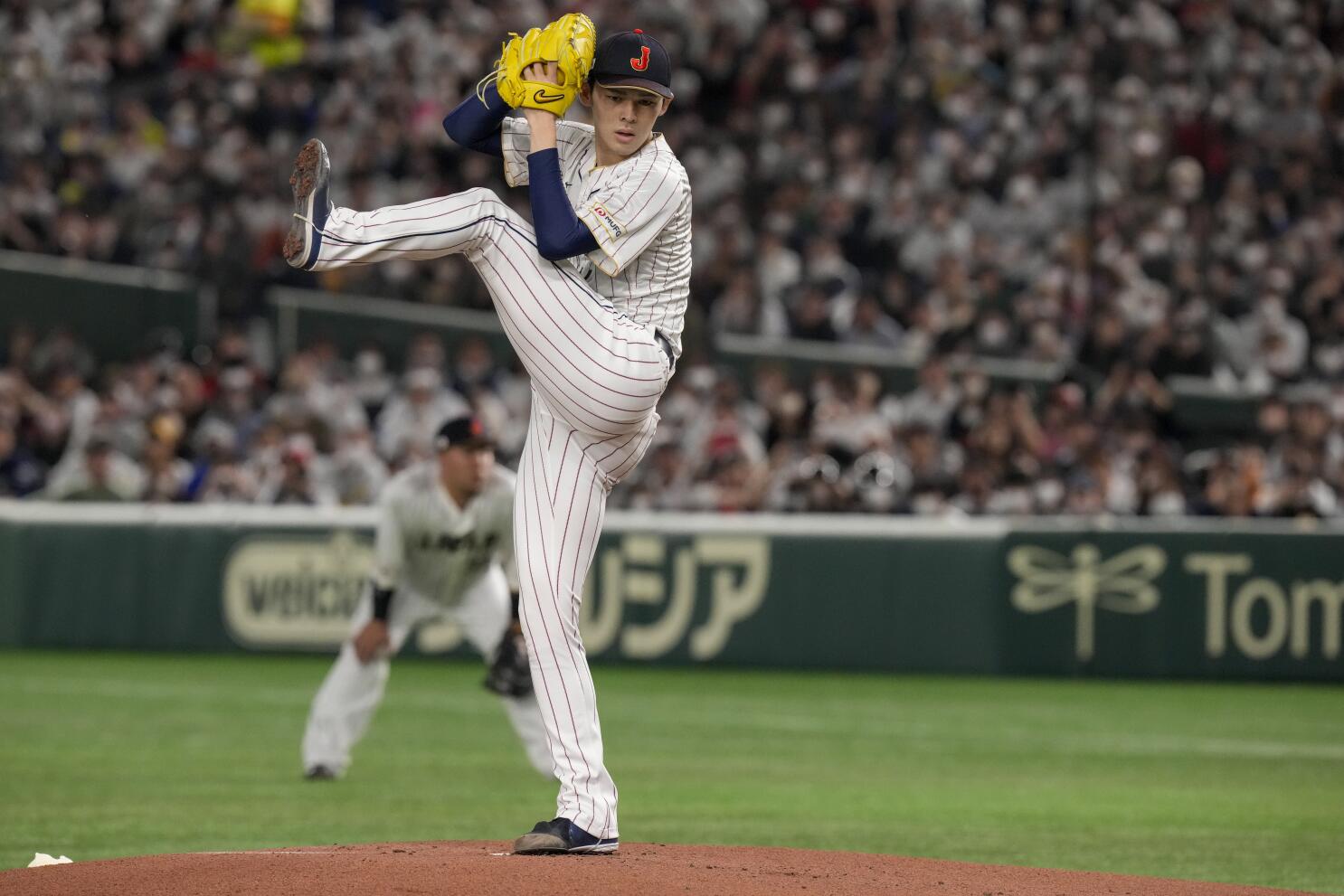 Shohei Ohtani 11 Hokkaido Nippon-Ham Fighters Tan Baseball