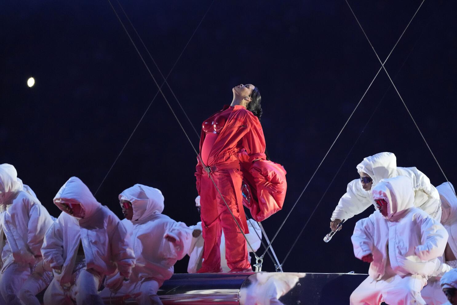 Rihanna's Super Bowl 2023 Halftime Show Outfit Included Many Layers — See  Photos