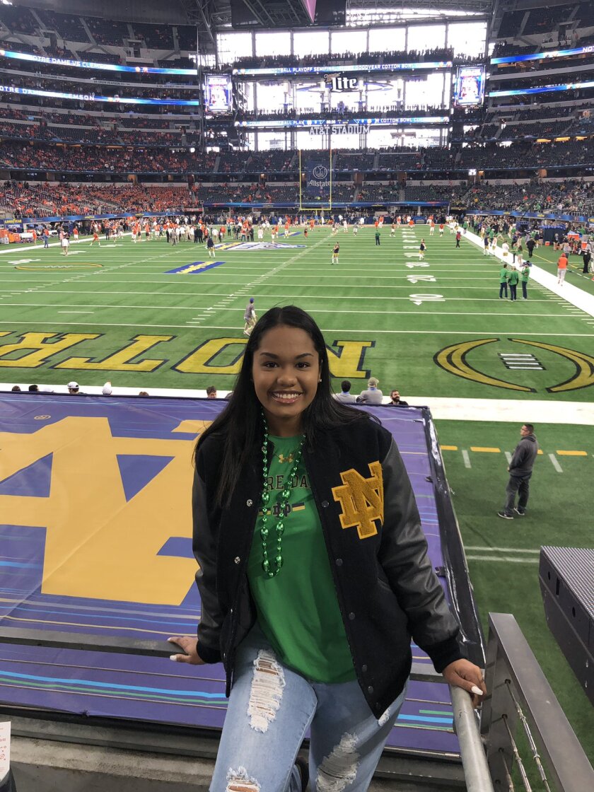 Usc Vs Notre Dame What The Fans Have To Say About The Rivalry
