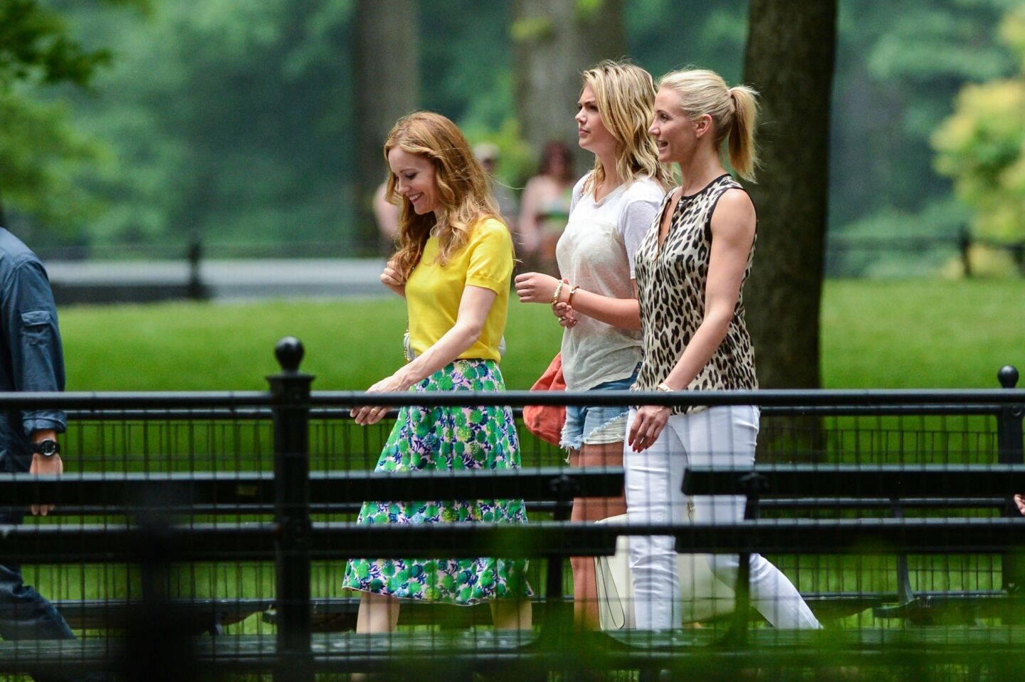 Actresses Leslie Mann, Kate Upton and Cameron Diaz film a scene for "The Other Woman" in Central Park on June 27, 2013.