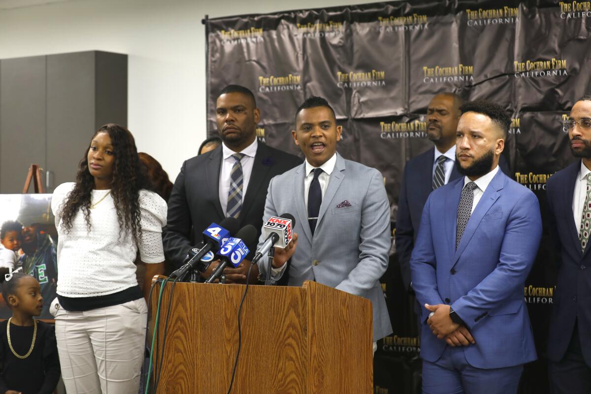 A property league was held astatine The Cochran Firm to sermon the wrongful decease suit for Drakeo.