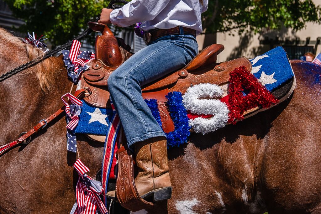 Horses, clowns, military and more Families flock to Coronado's popular