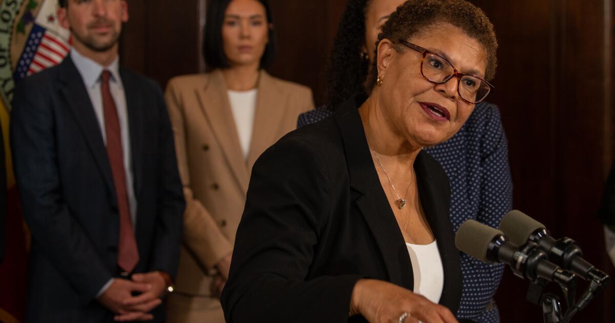 Karen Bass vetoes proposal to let police chief hearth drawback officers