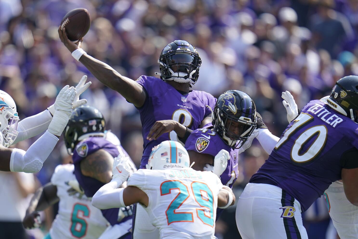 Jackson runs past Vick, effort wasted in brutal Ravens' loss - The San  Diego Union-Tribune