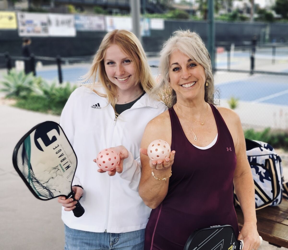 Irina Rachow and her daughter Fairen wearing PickeBelle on the court.