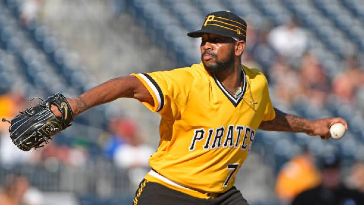 2018 Pittsburgh Pirates Felipe Rivero Vazquez #73 Game Issued