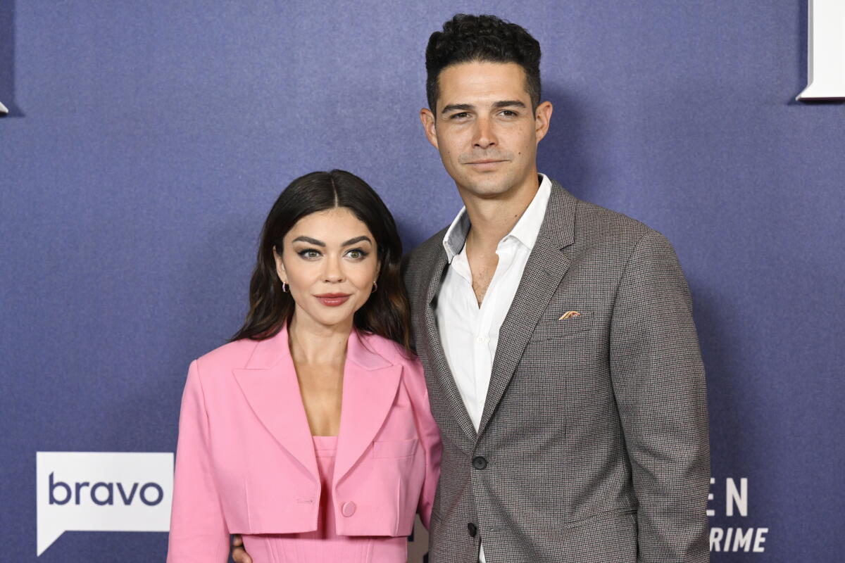 Wells Adams Sarah Hyland and Wells Adams wedding: What the bride wore - Los Angeles ...