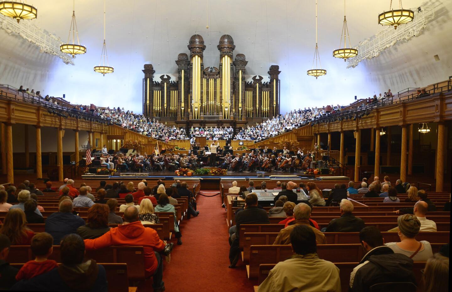 Mormon Tabernacle Choir rehearsal