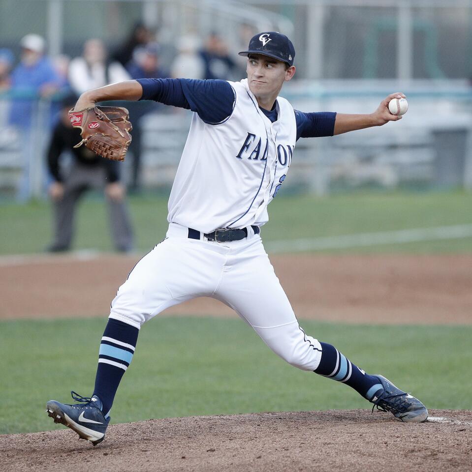 Crescenta Valley's pitcher Trevor Beer in the second inning against Lakewood in a CIF southern Section Division II first-round playoff baseball game at Stengel Field in Glendale on Thursday, May 17, 2018.