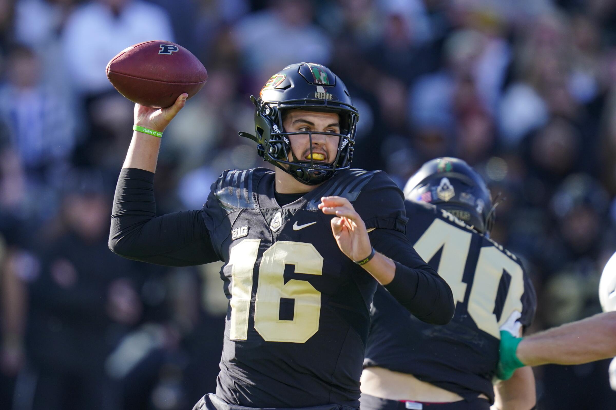 College football roundup: Purdue stuns No. 3 Michigan State - Los Angeles  Times