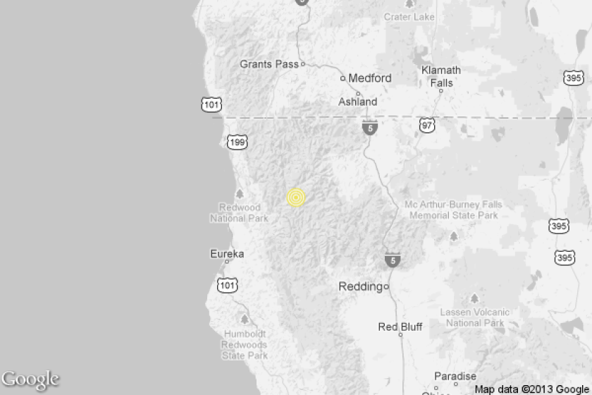 Earthquake 2 8 Quake Strikes Near Willow Creek California Los