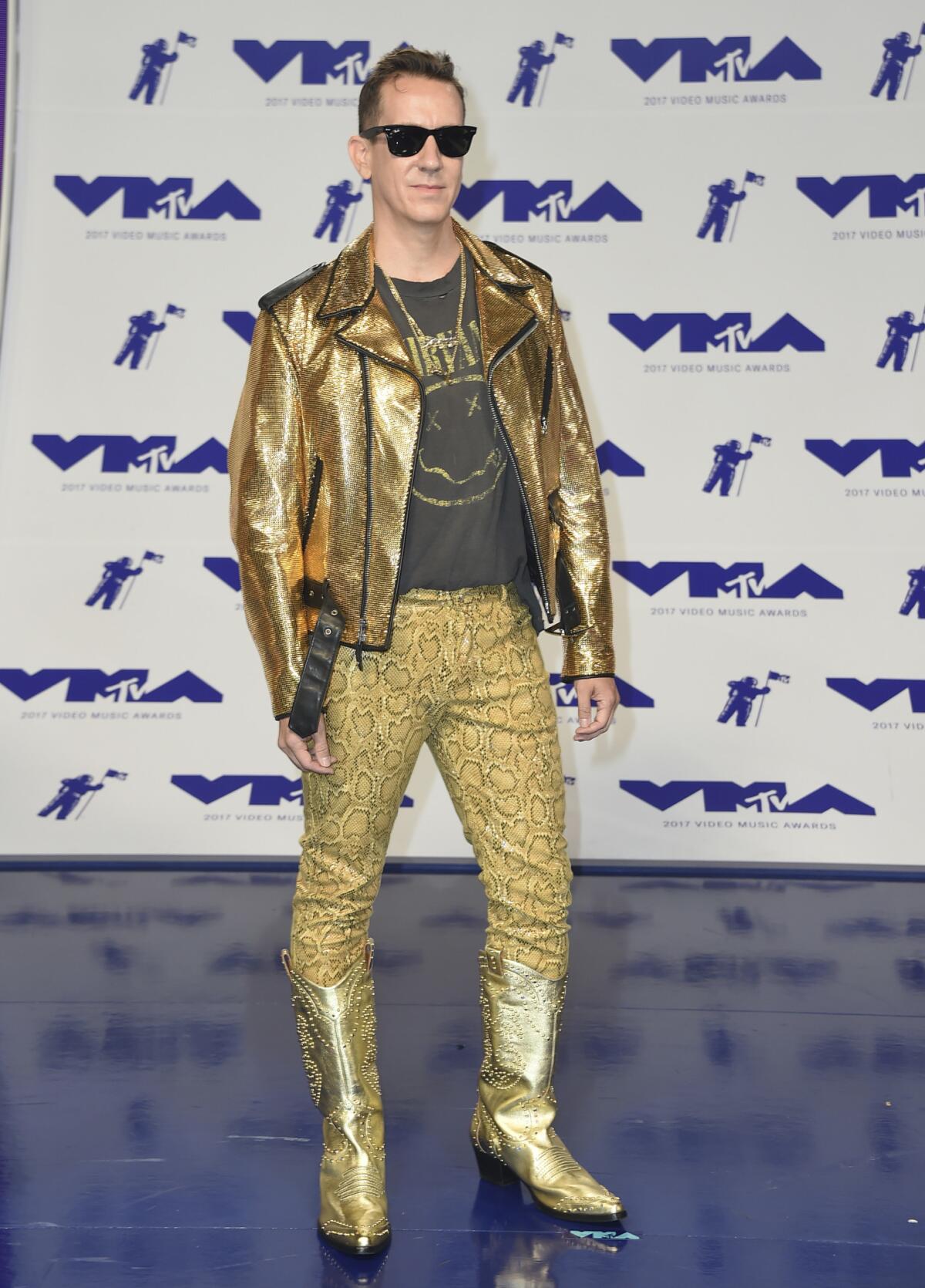 Jeremy Scott arrives at the MTV Video Music Awards at the Forum on Aug. 27, 2017.