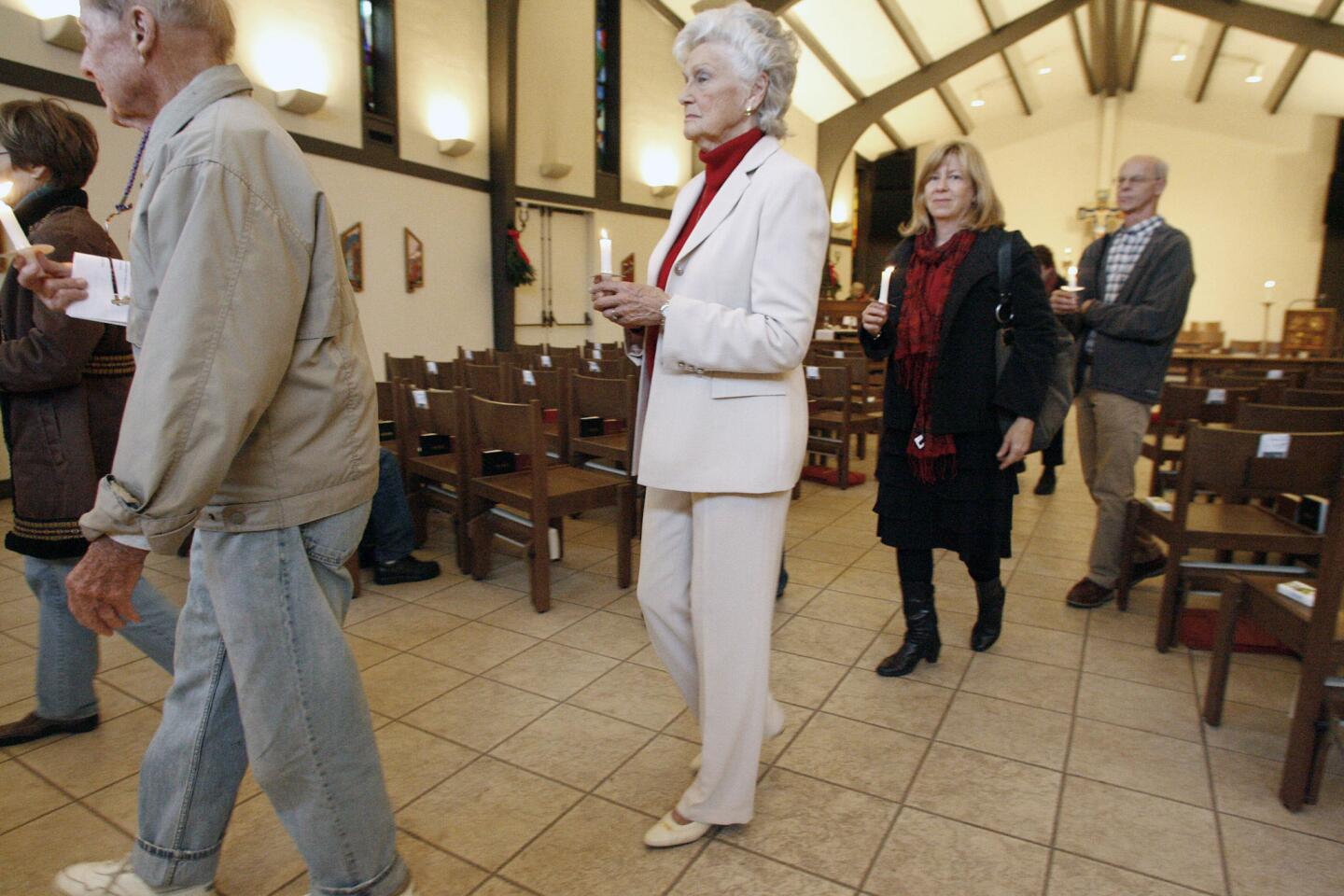 St. George's Episcopal candlelight vigil for Newton, Ct. shooting