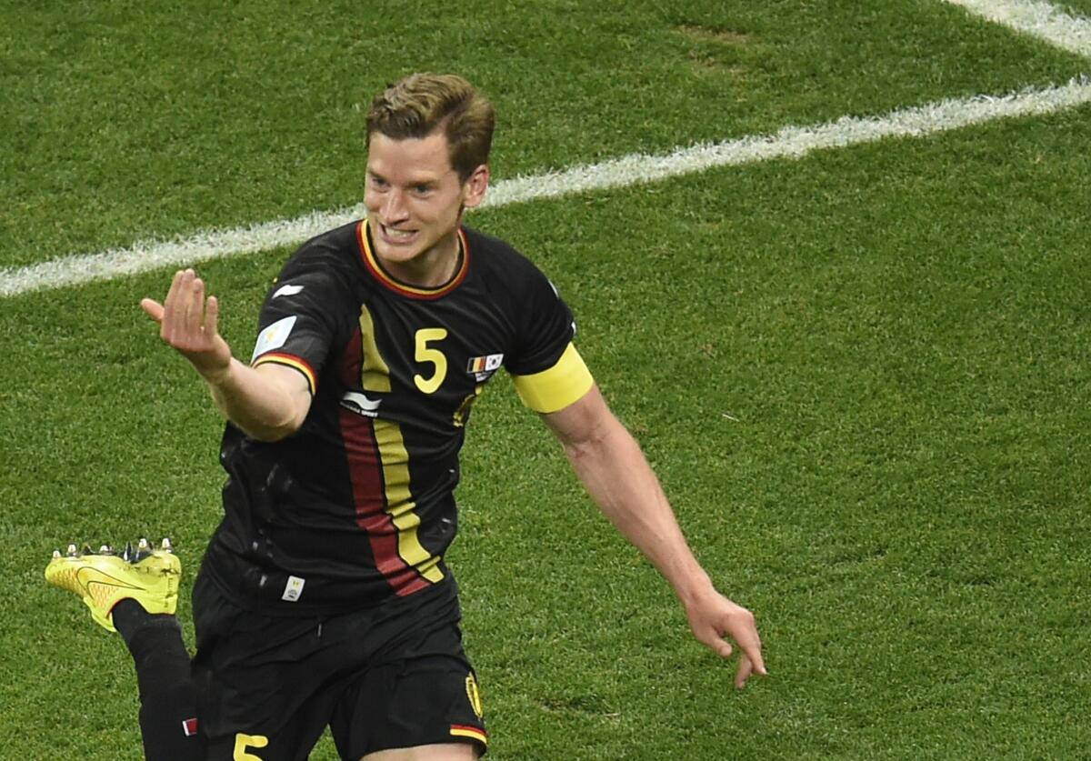 Jan Vertonghen celebrates after scoring Belgium's lone goal in a victory over South Korea, 1-0.