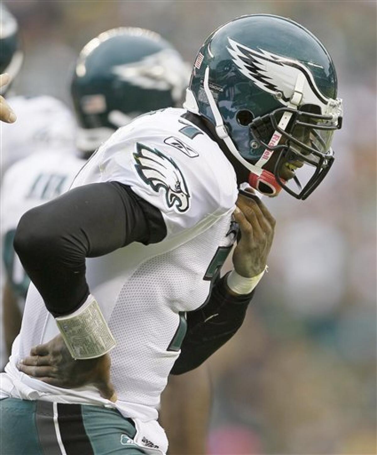 Michael Vick ends NFL career after failing to find employment