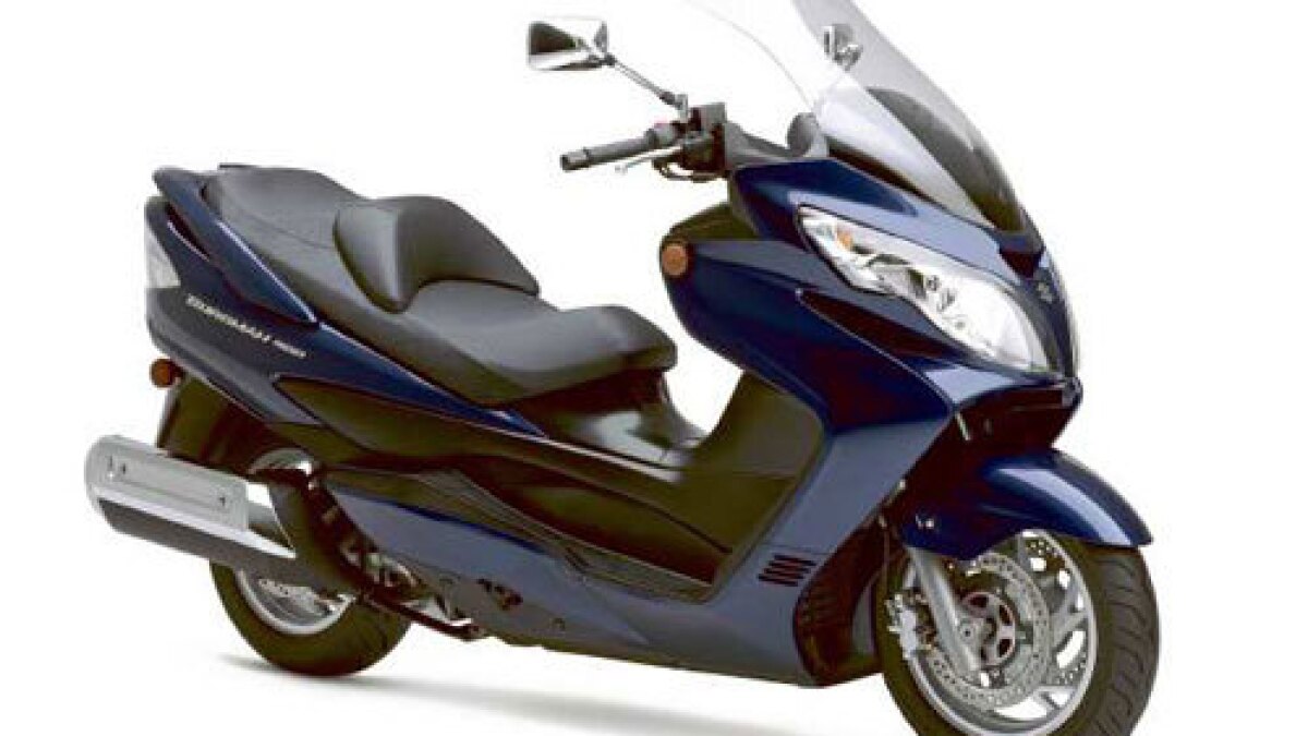 Don T Give It Short Shrift Suzuki Burgman 400 Scooter Can Tour Los Angeles Times