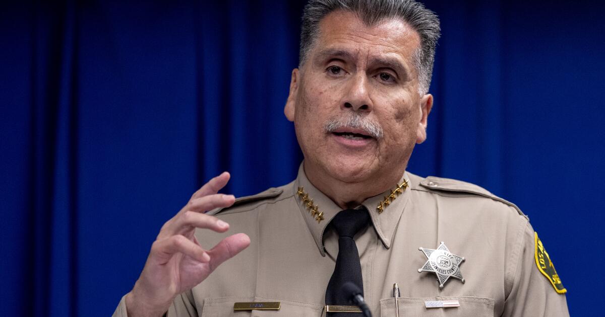 Luna faces off against ex-Sheriff Villanueva in crowded primary rematch