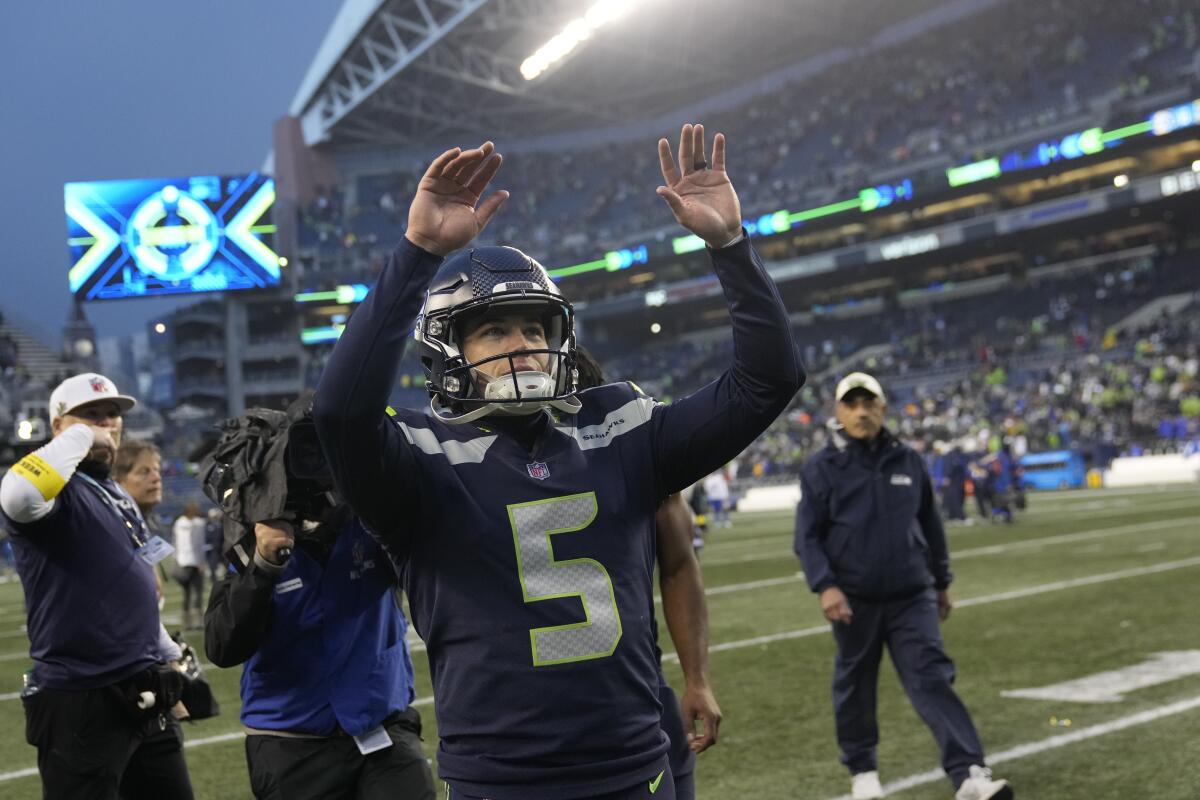 Seahawks top Rams 19-16 in OT, in playoffs after Lions win - The San Diego  Union-Tribune