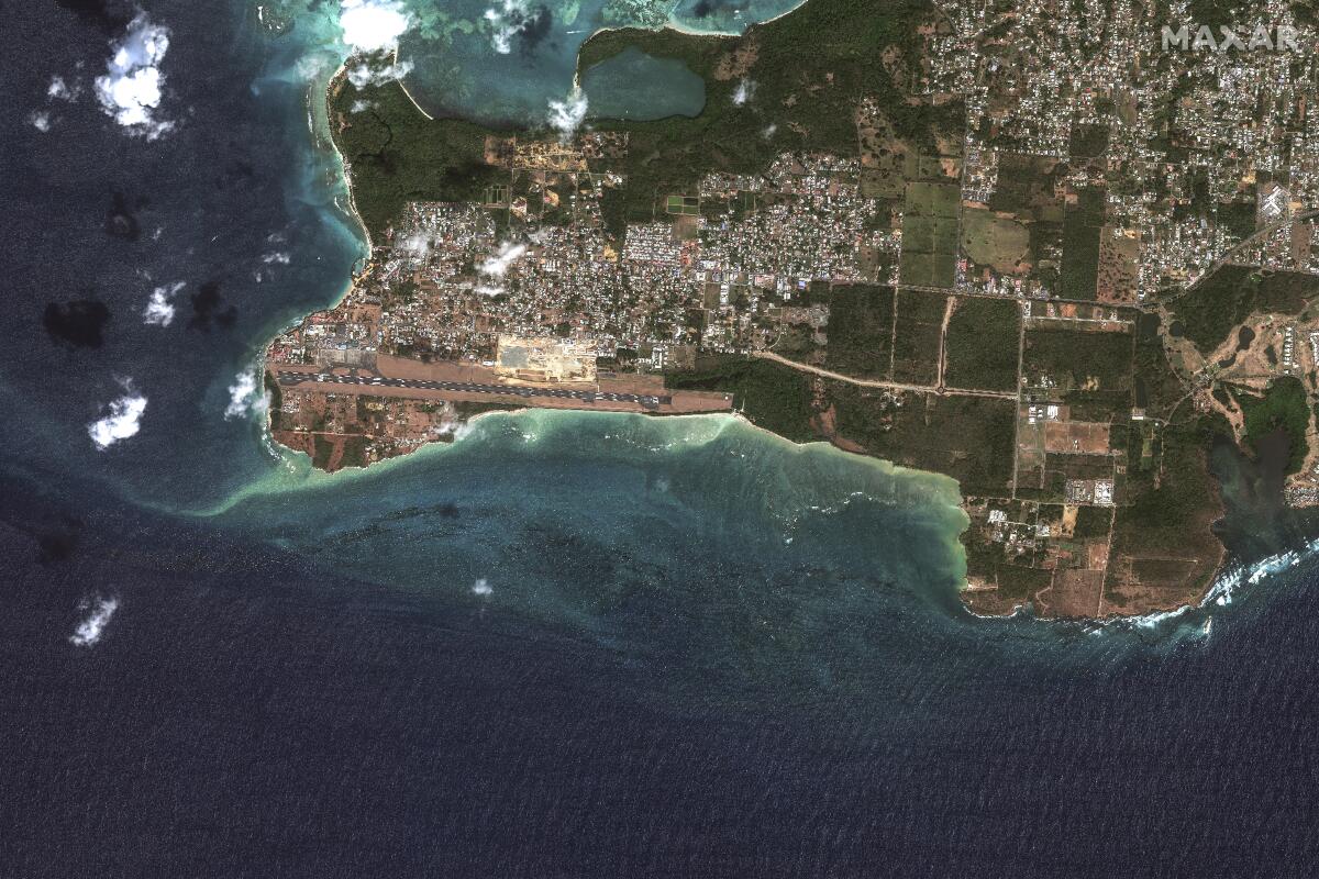 En esta imagen satelital proporcionada por Maxar Technologies
