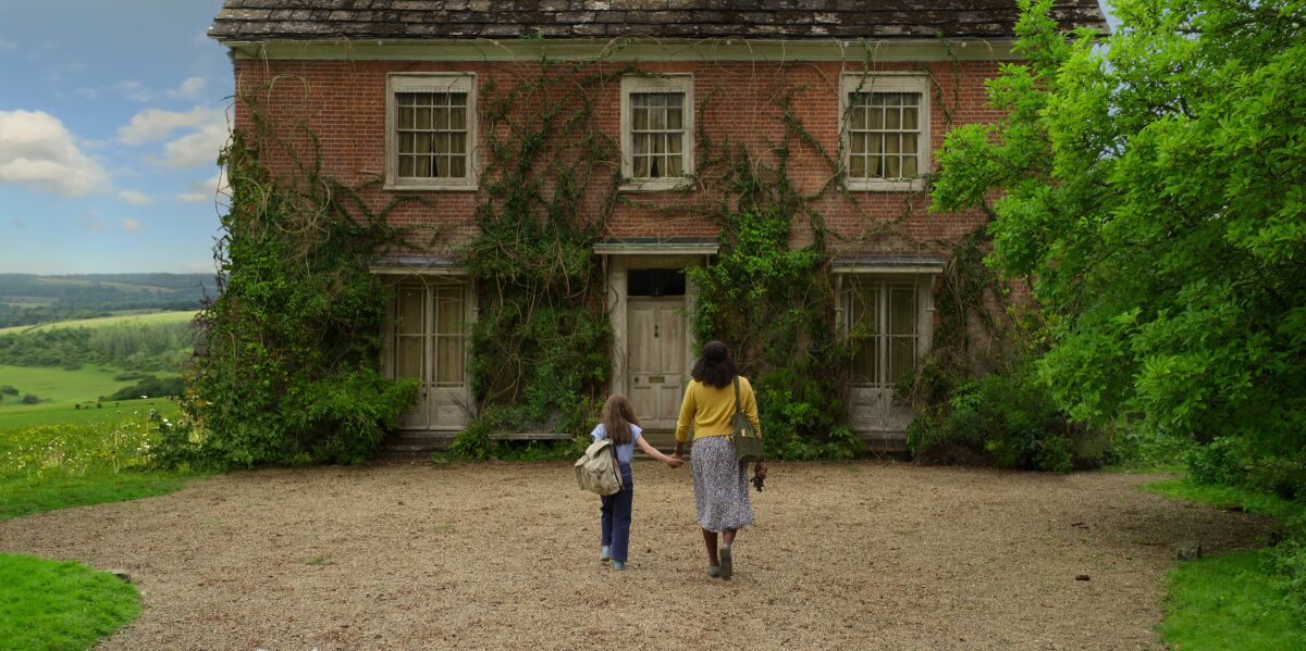 Inside The Biggest Change Netflix Made To 'Matilda The Musical ...