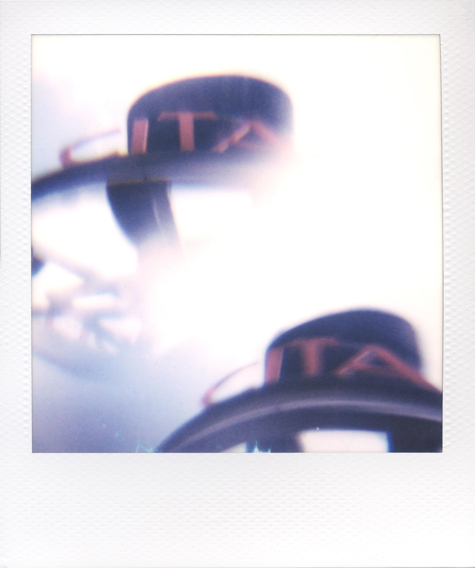 Notas de capa Polaroid por Eliana MT