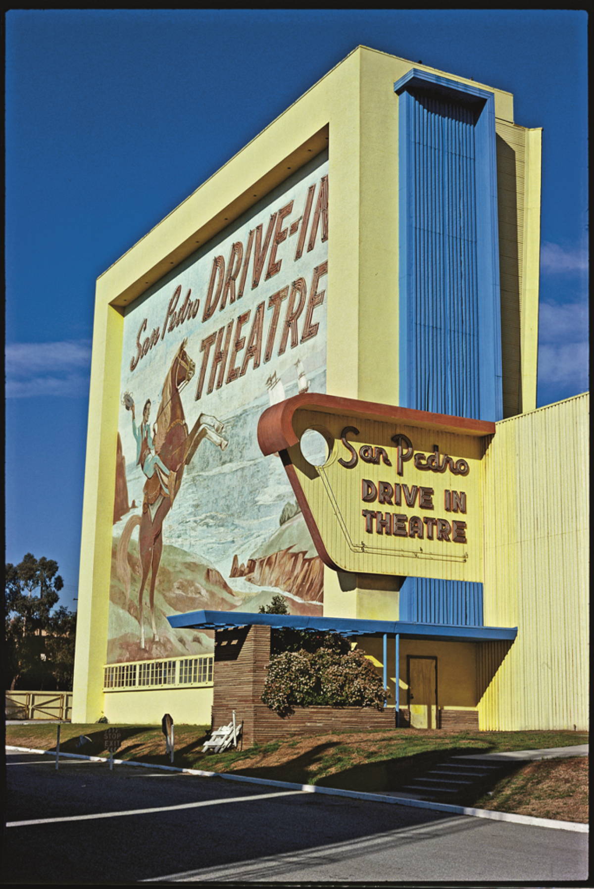 San Pedro Drive-in Theatre, San Pedro, 1979. (John Margolies/courtesy Taschen Books)