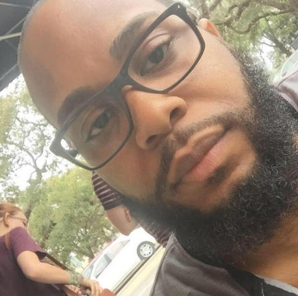 Darryl Roman Burt II (Facebook)