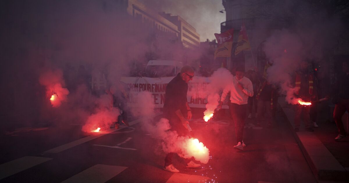 Les syndicats jurent de bouleverser la France avec plus de manifestations