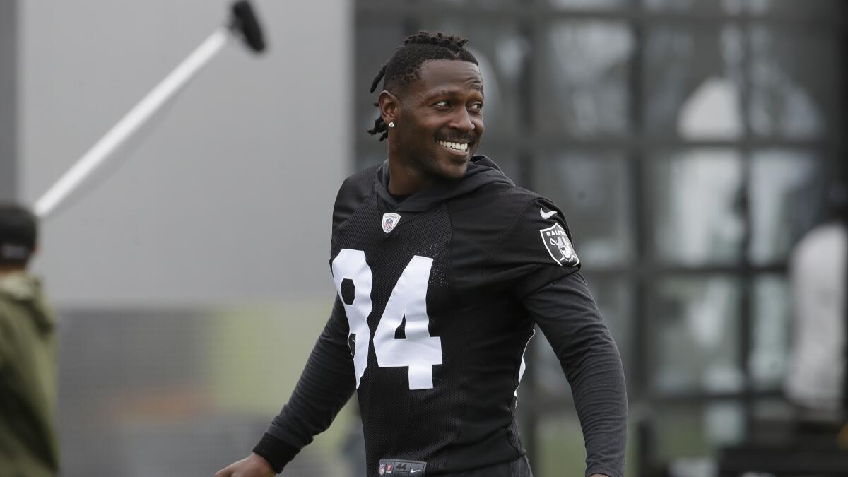 Raiders' officials remain mum on Antonio Brown's release