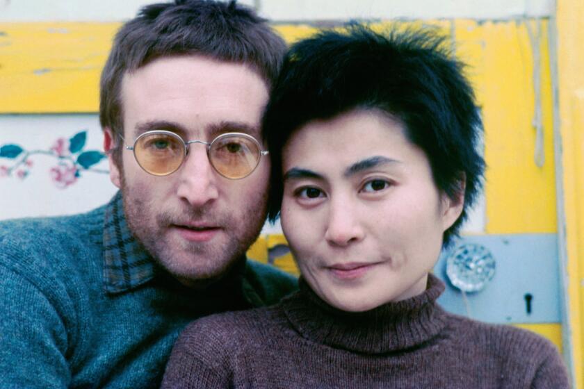 Photograph of John & Yoko 