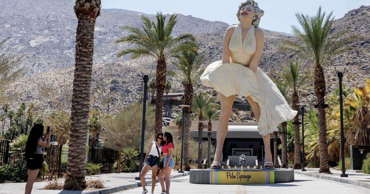 Gigantic Marilyn Monroe statue in Palm Springs will likely be moved