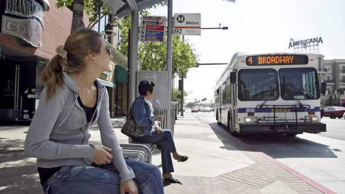 B Line Bus Times Glendale Buses Running, Offering Free Rides During Coronavirus Outbreak -  Los Angeles Times