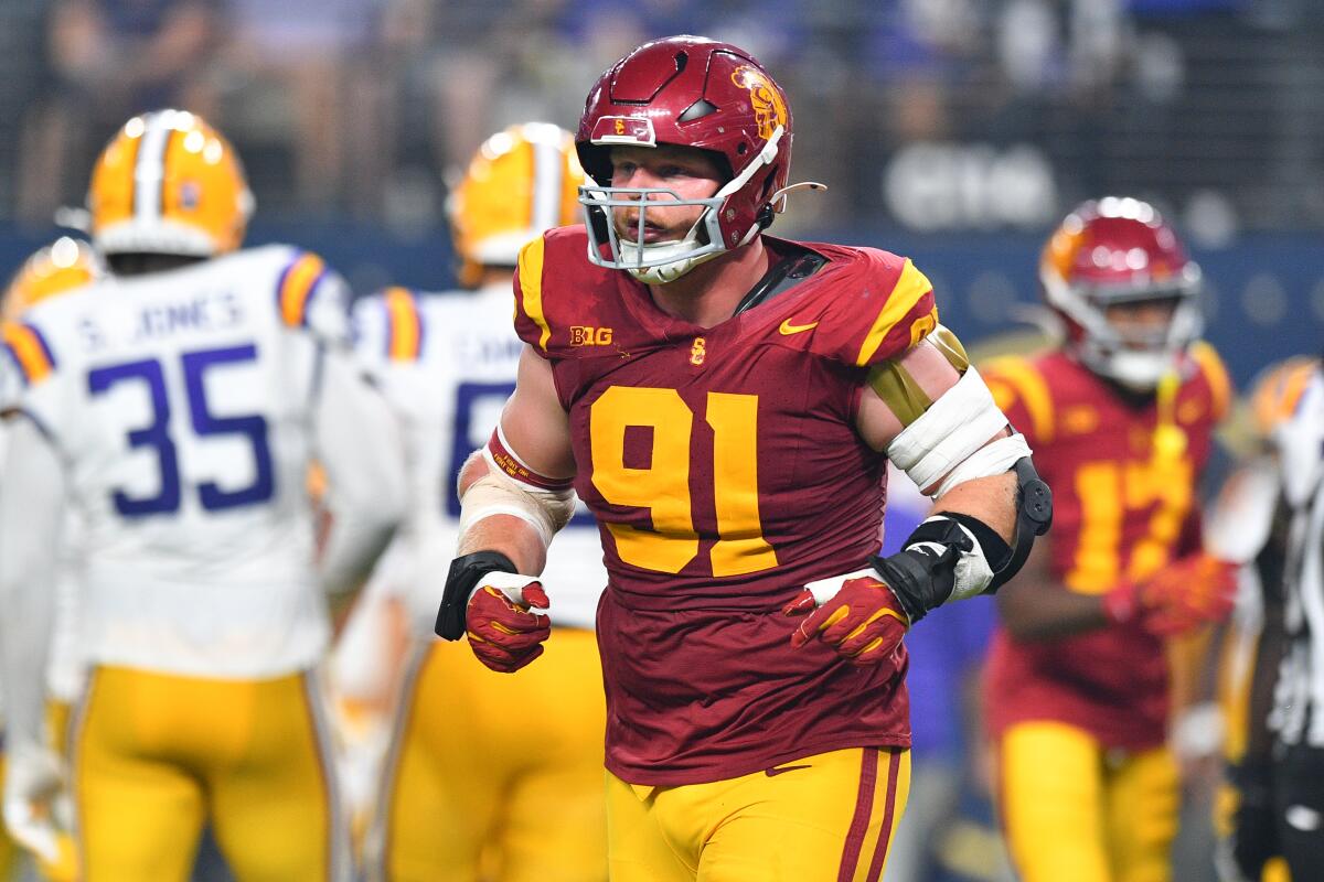 USC defensive tackle Gavin Meyer during the the team's win over LSU 