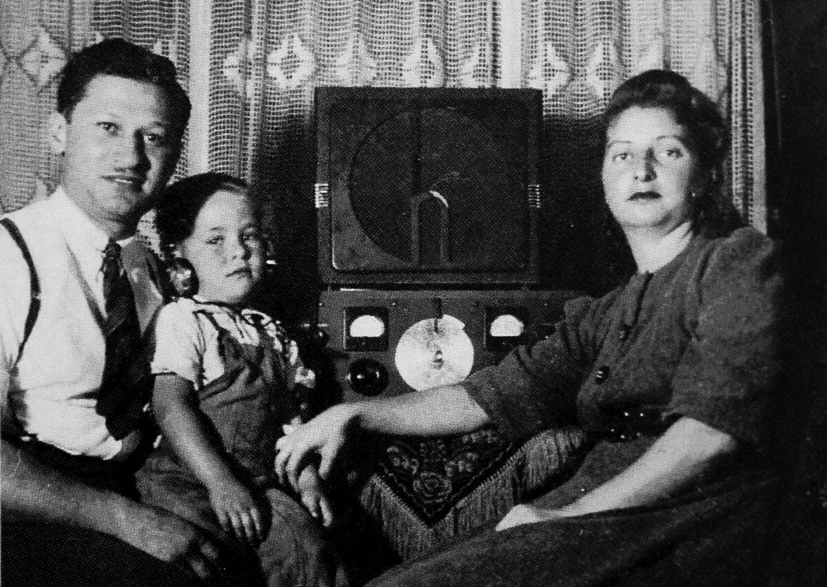Sam and Blanche Weiss and son Marty.