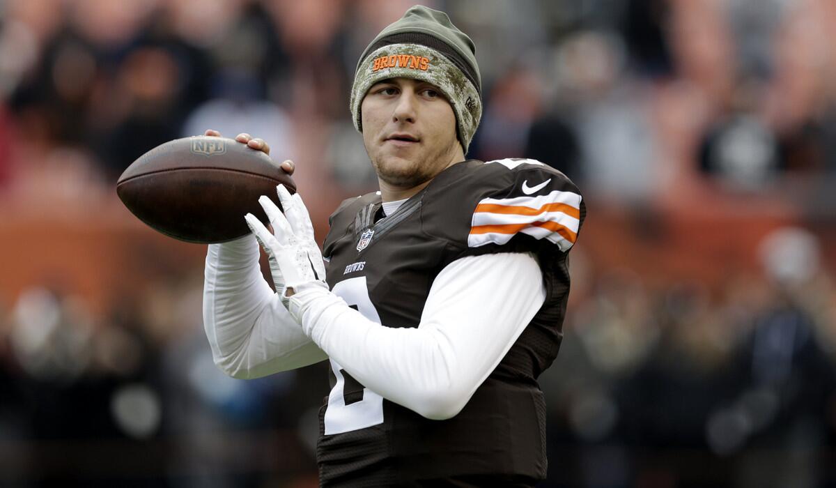 Cleveland Browns quarterback Johnny Manziel warms up before a game against the Houston Texans on Nov. 16