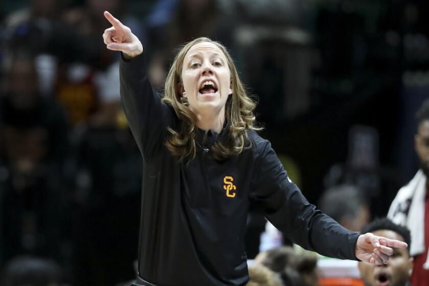 Southern California head coach Lindsay Gottlieb coaches during the first half.