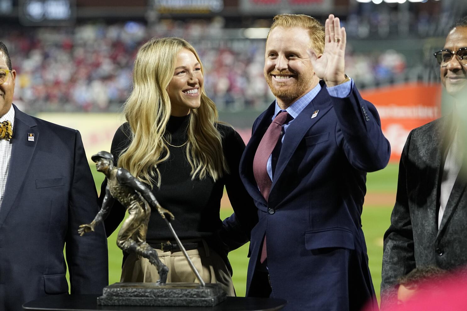 Dodgers' Justin Turner Named 2022 Roberto Clemente Award Winner, News,  Scores, Highlights, Stats, and Rumors