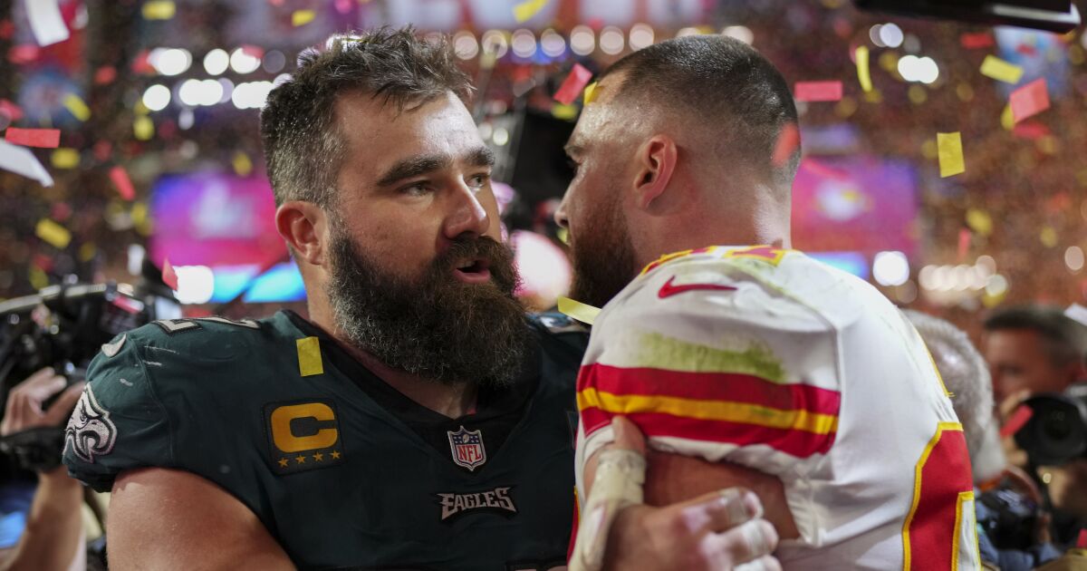 Travis Kelce ému parlant de son frère au Super Bowl