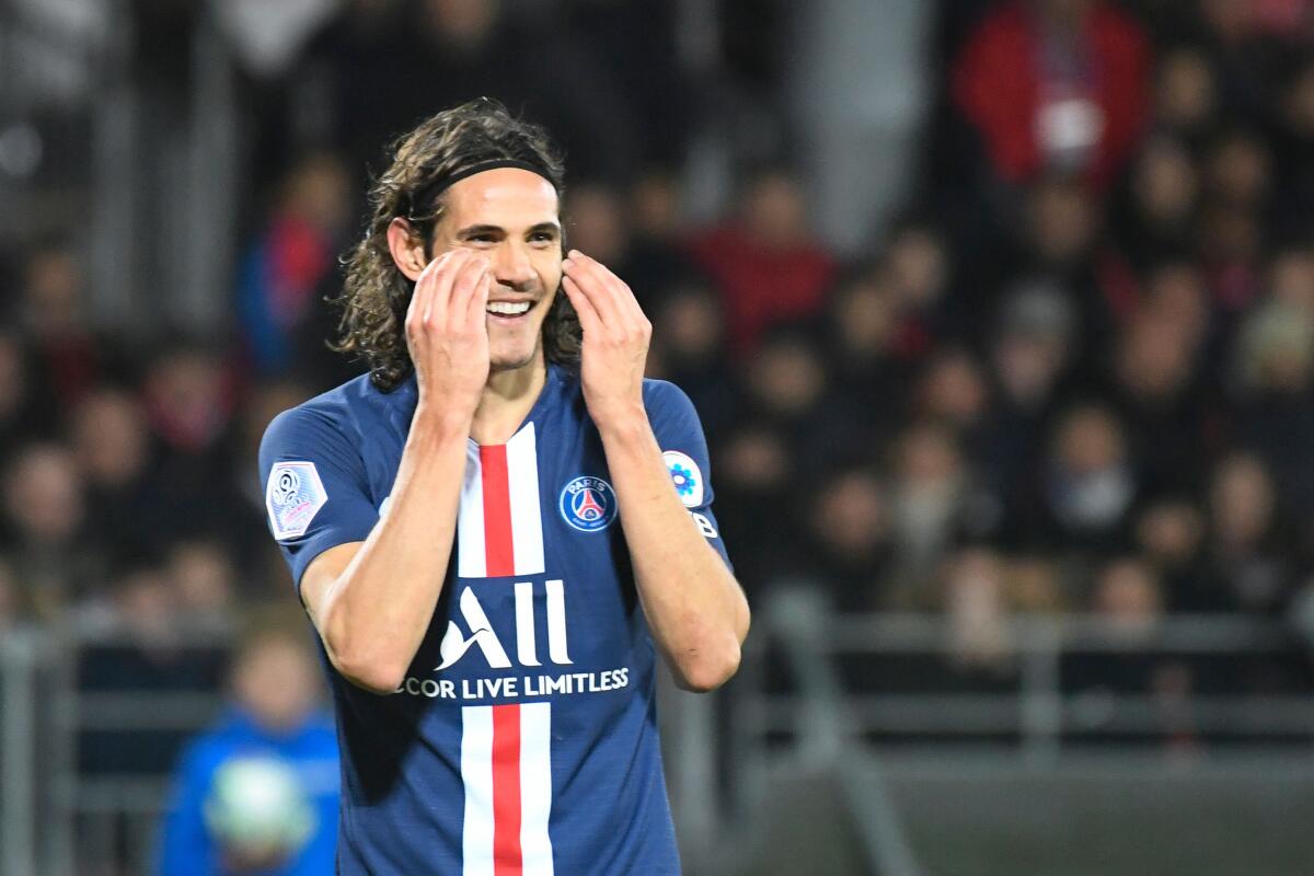 Paris Saint-Germain's Uruguayan forward Edinson Cavani reacts during the French L1 football match between Stade Brestois 29 and Paris Saint-Germain in Brest, western France, on November 9, 2019. (Photo by Damien MEYER / AFP) (Photo by DAMIEN MEYER/AFP via Getty Images) ** OUTS - ELSENT, FPG, CM - OUTS * NM, PH, VA if sourced by CT, LA or MoD **