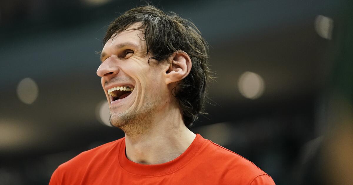 Boban Marjanovic, Clippers taraftarlarına bedava tavuk vermek için serbest atışı kaçırdı