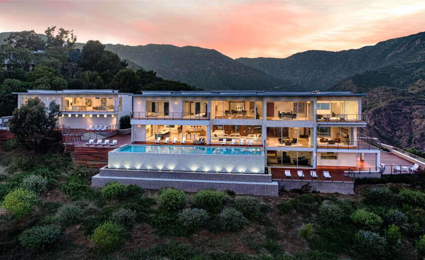 The group includes a quintet of Midcentury mansions, a Malibu Road beach house and an estate called New Castle listed for $75 million.