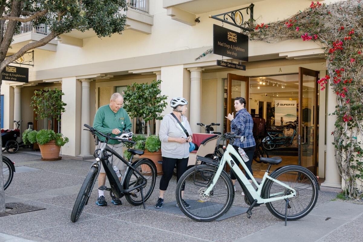 The Mad Dogs & Englishmen bike shop in Monterey, where the author rented an electric bike.