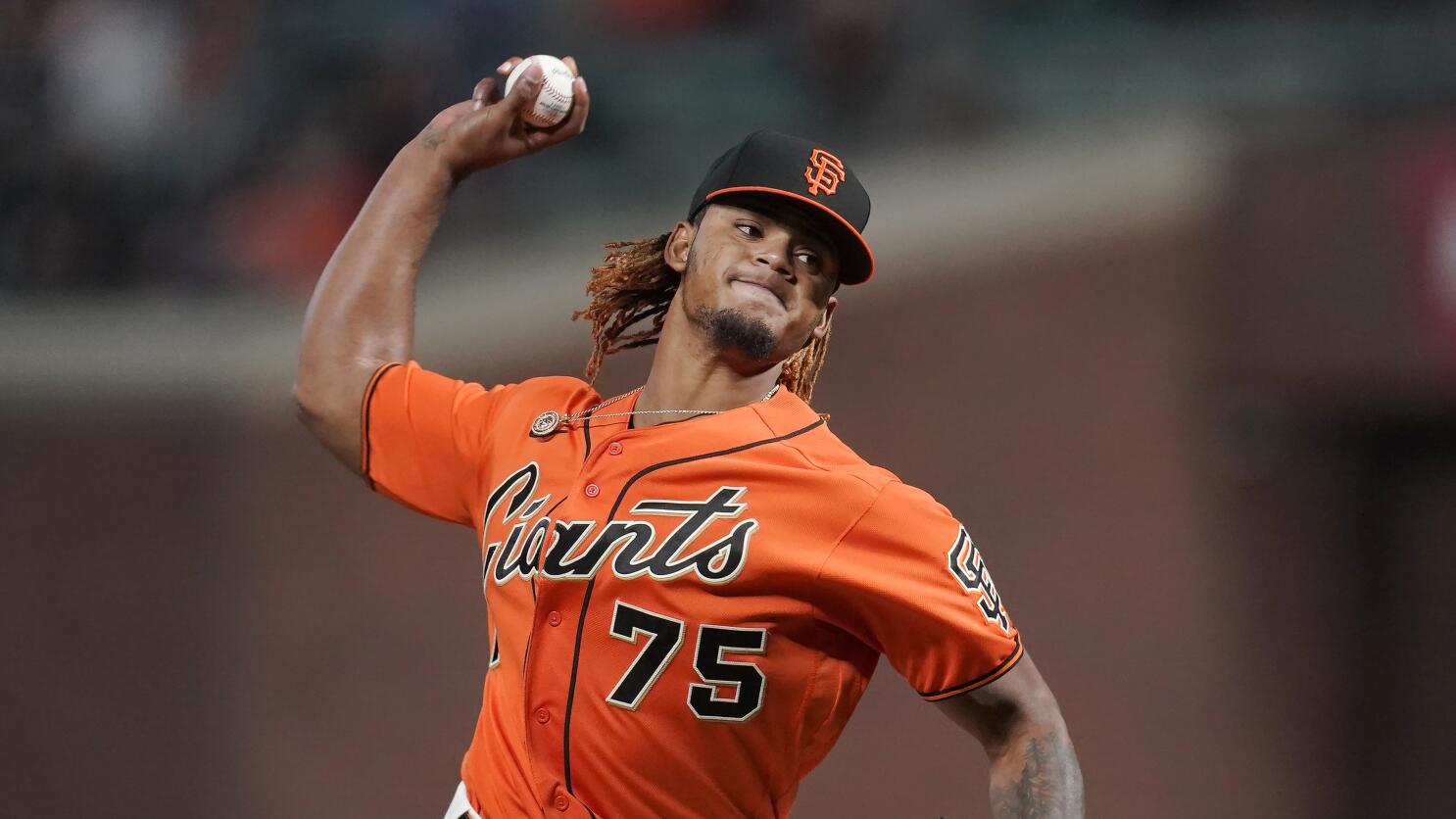 Giants phenom Camilo Doval could haunt Dodgers - Los Angeles Times