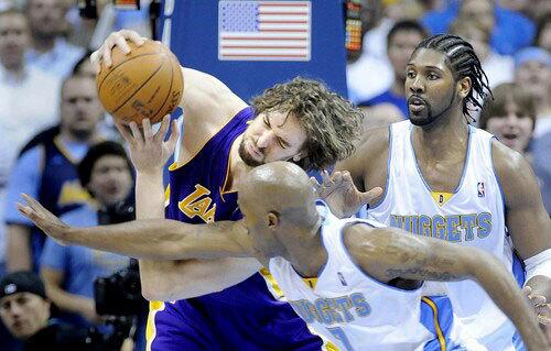 Pau Gasol, Chauncey Billups, Nene