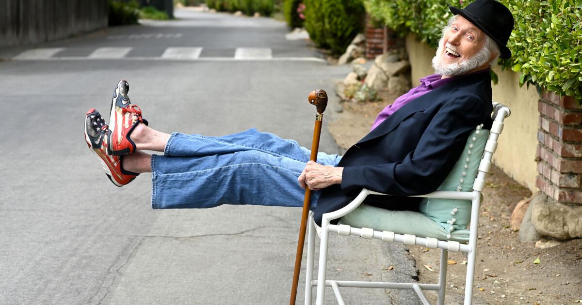 Recensie ‘Met in de hoofdrol Dick Van Dyke’: PBS-doc eert een legendarische artiest