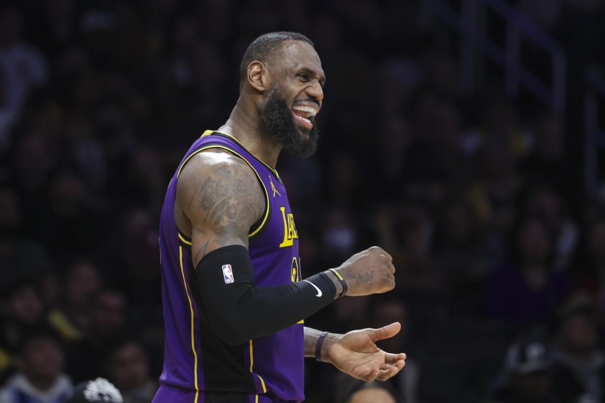Lakers star LeBron James celebrates during the second half of a 139-122 victory over the New Orleans Pelicans.