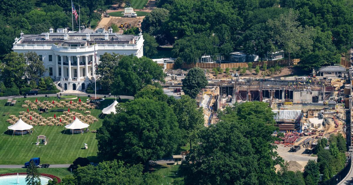 Les progrès républicains sur le projet de loi sur l’immigration dépendent de la salle de bal de Trump et de la décision du DOJ