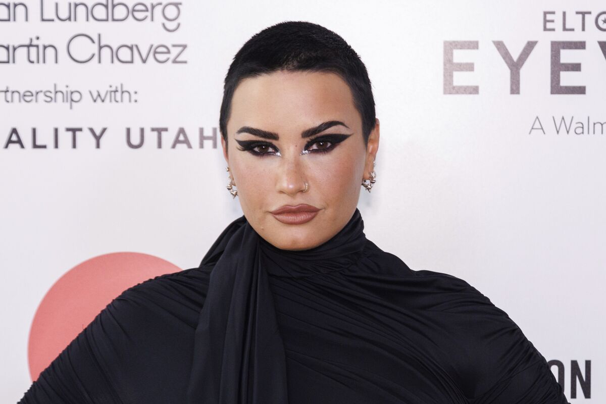 Demi Lovato won't confirm or deny '29' is about Valderrama - Los